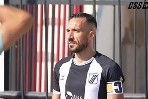 بعد غيابه 5 مباريات.. علي معلول يعود للظهور مع الصفاقسي أمام الاتحاد المنستيري